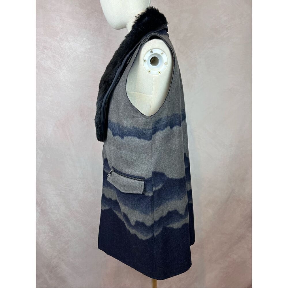 Democracy Long Vest Size Small - Picture 4 of 7